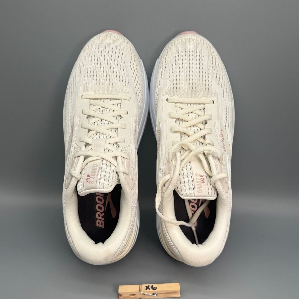 Brooks Ghost Max 2 Women's 11 Coconut Milk Gray Mesh Athletic Running Sneakers - Picture 9 of 9